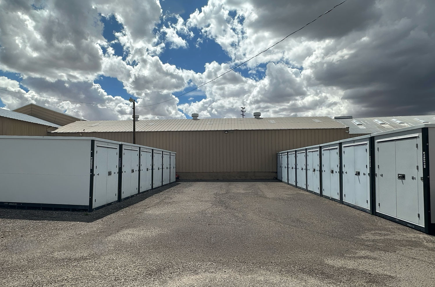 40AC66F8-7D04-4625-A238-D393642931CE